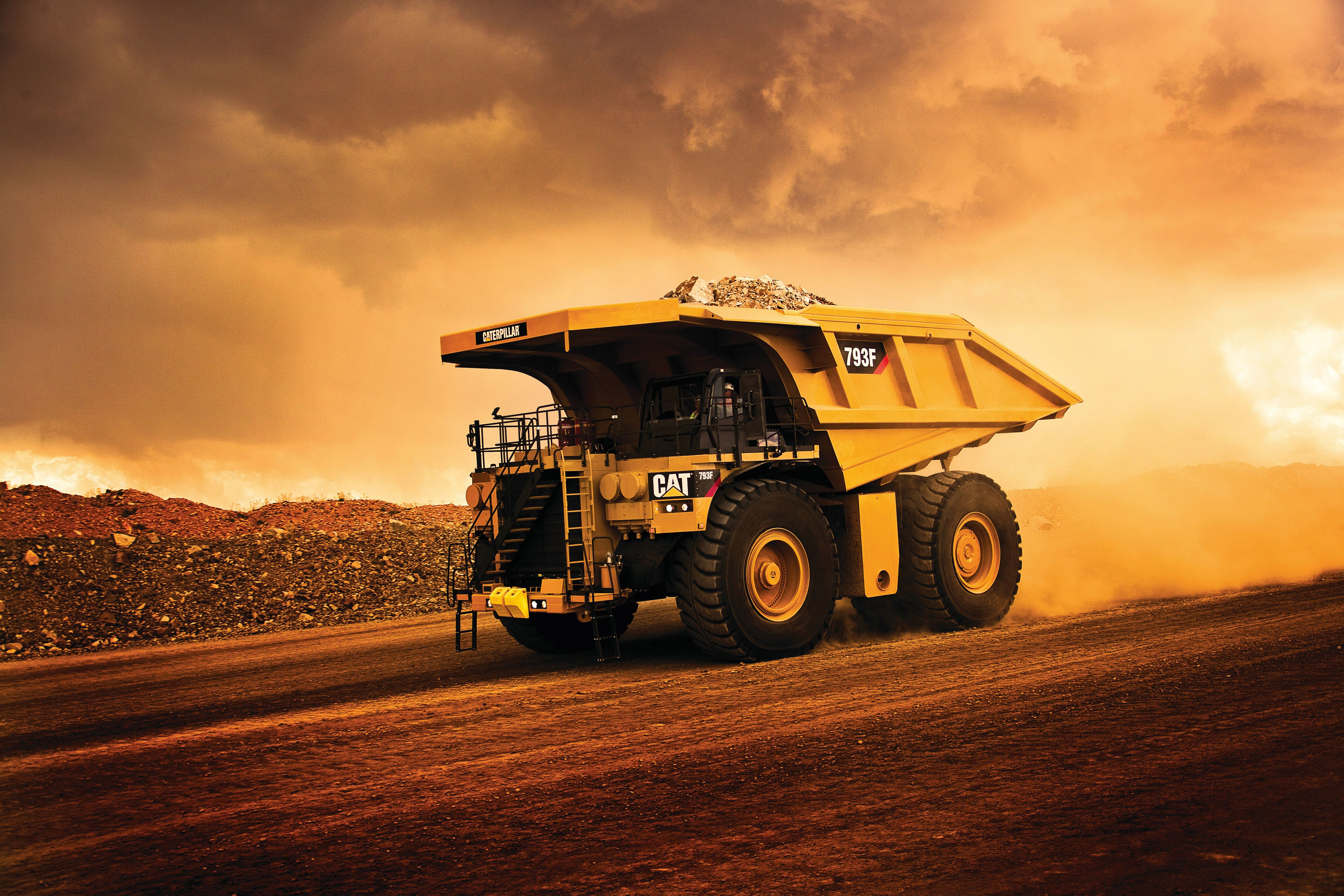4989x3326 Construction Truck Royalty Free