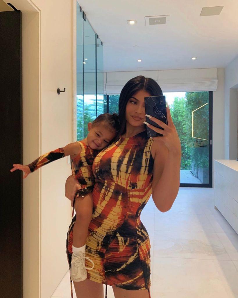 819x1024 Kylie Jenner and Daughter Stormi Share 'Conversations' in Pool Video