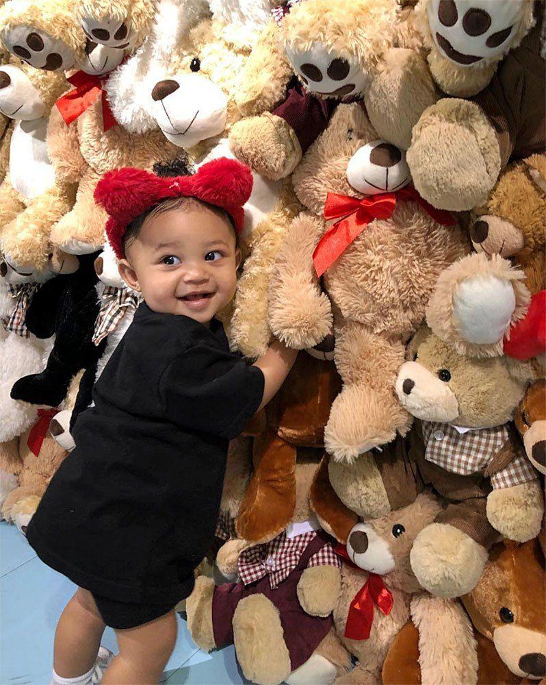 798x1000 Kardashian Jenner Family Celebrates Stormi's 1st Birthday: Pics