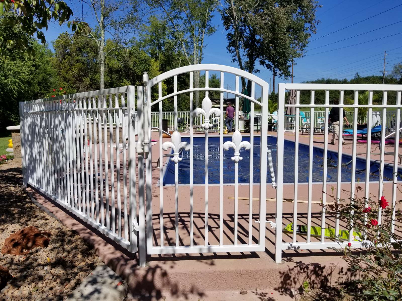 1600x1200 Ornamental and Custom Iron Fencing
