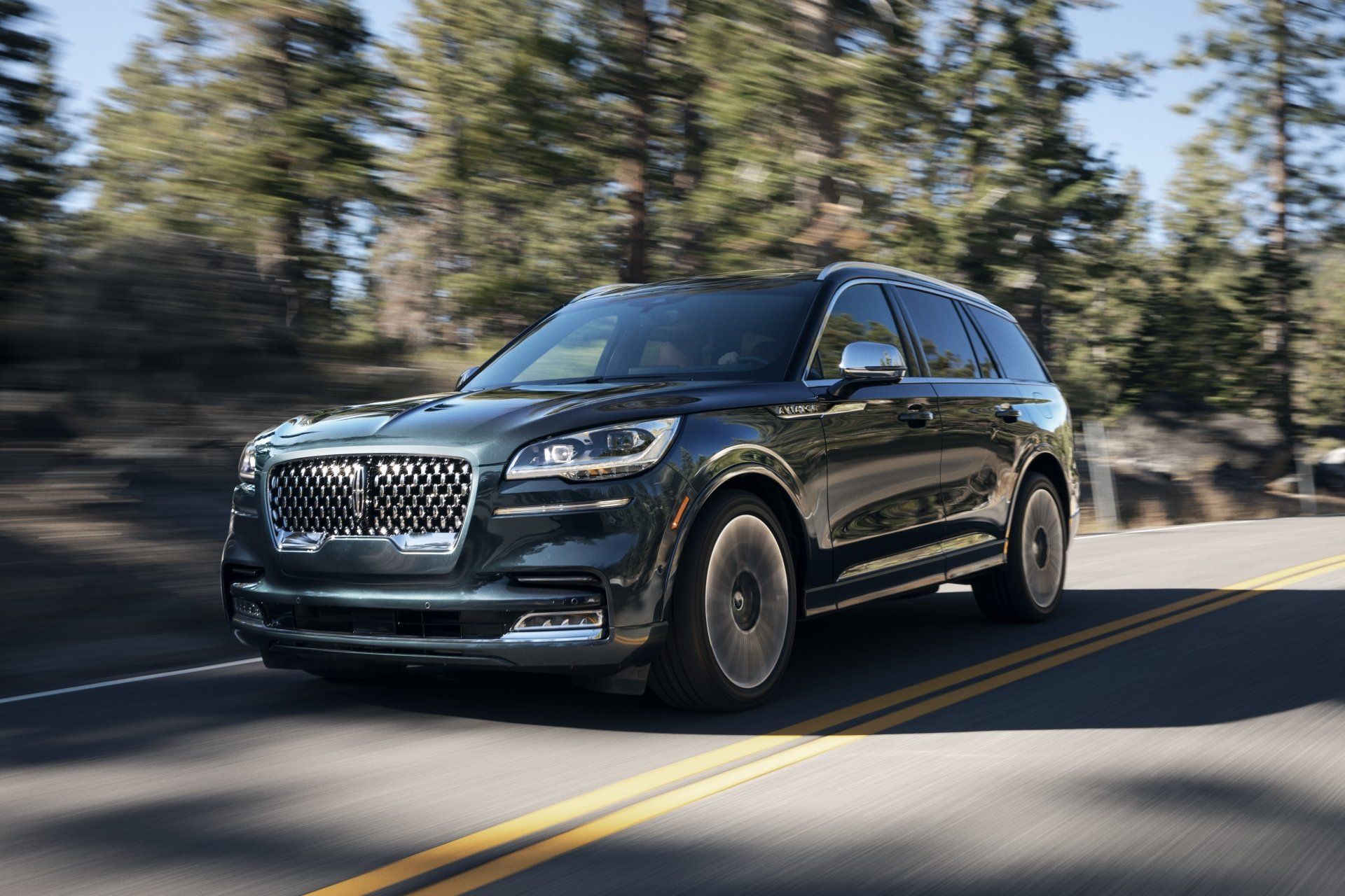 1920x1280 Download SUV Car Lincoln Vehicle Lincoln Aviator 4k Ultra HD Wallpaperx4480