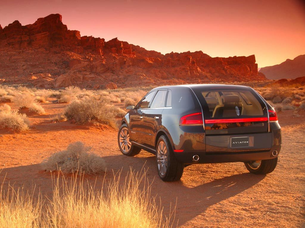 1024x768 Lincoln Aviator Concept