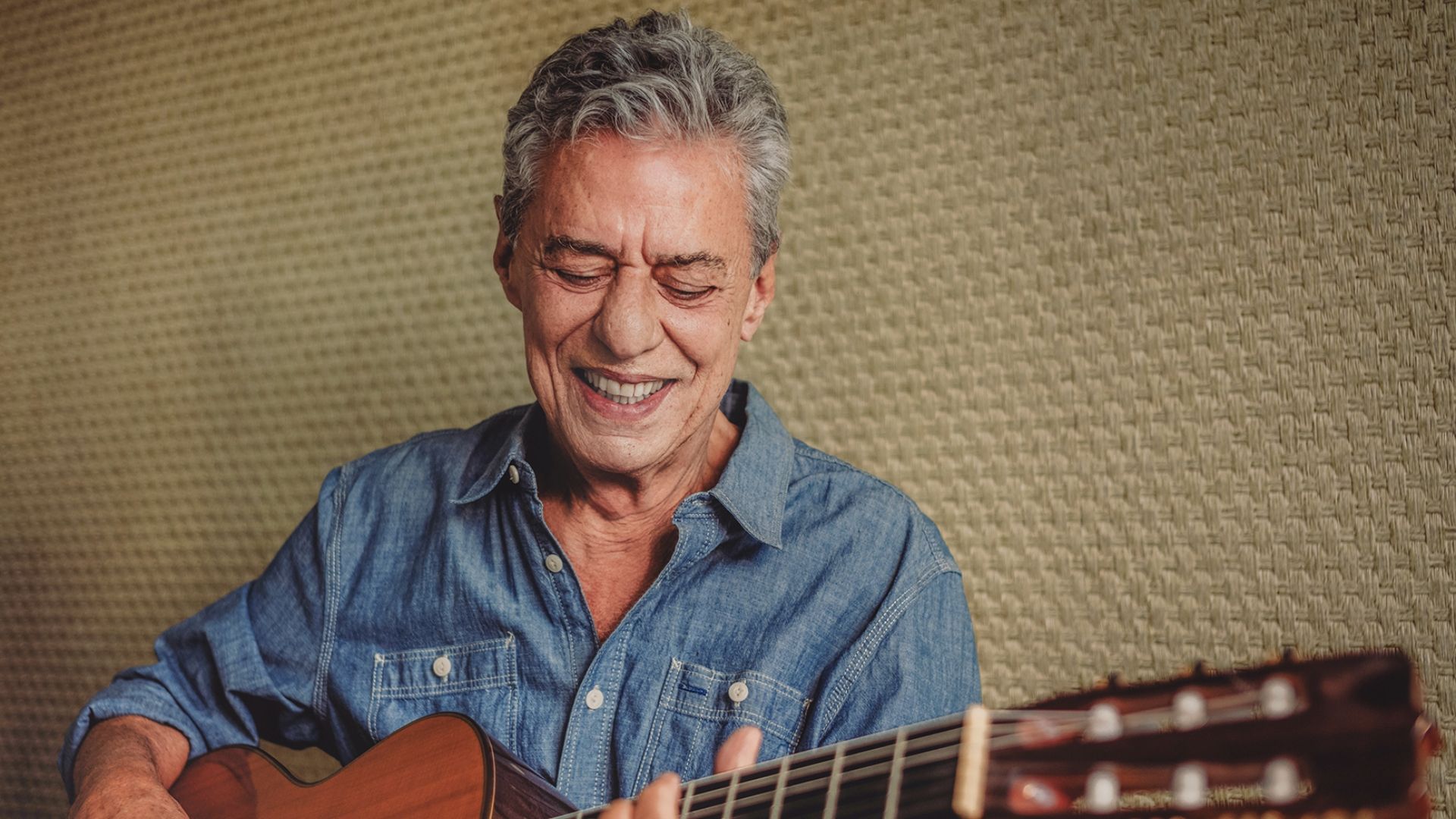 1920x1080 Chico Buarque cita '4 anos de pesadelo' do Brasil em show na capital Brasília Stone Brasil