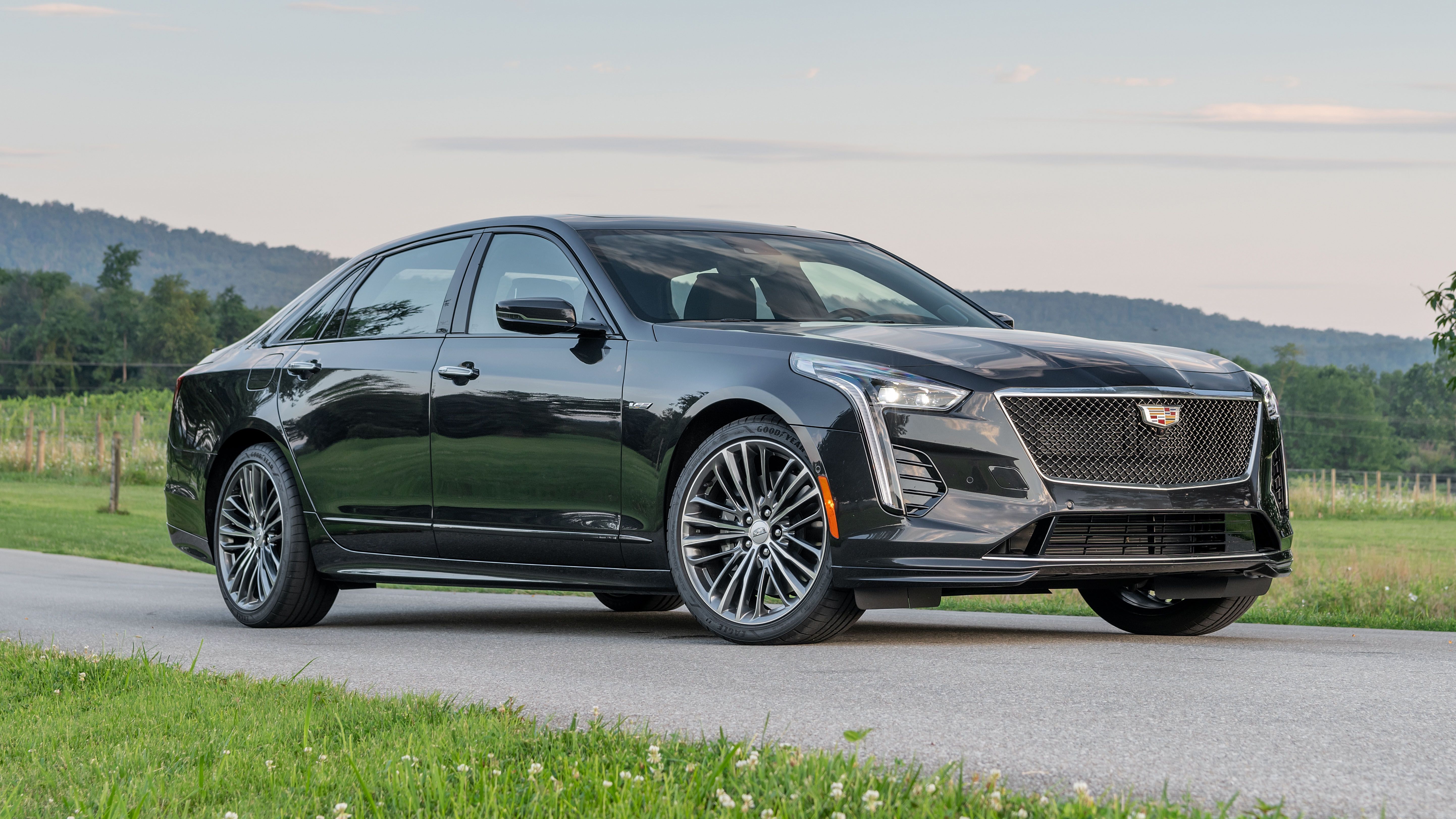 5768x3245 Cadillac CT6 Wallpaper
