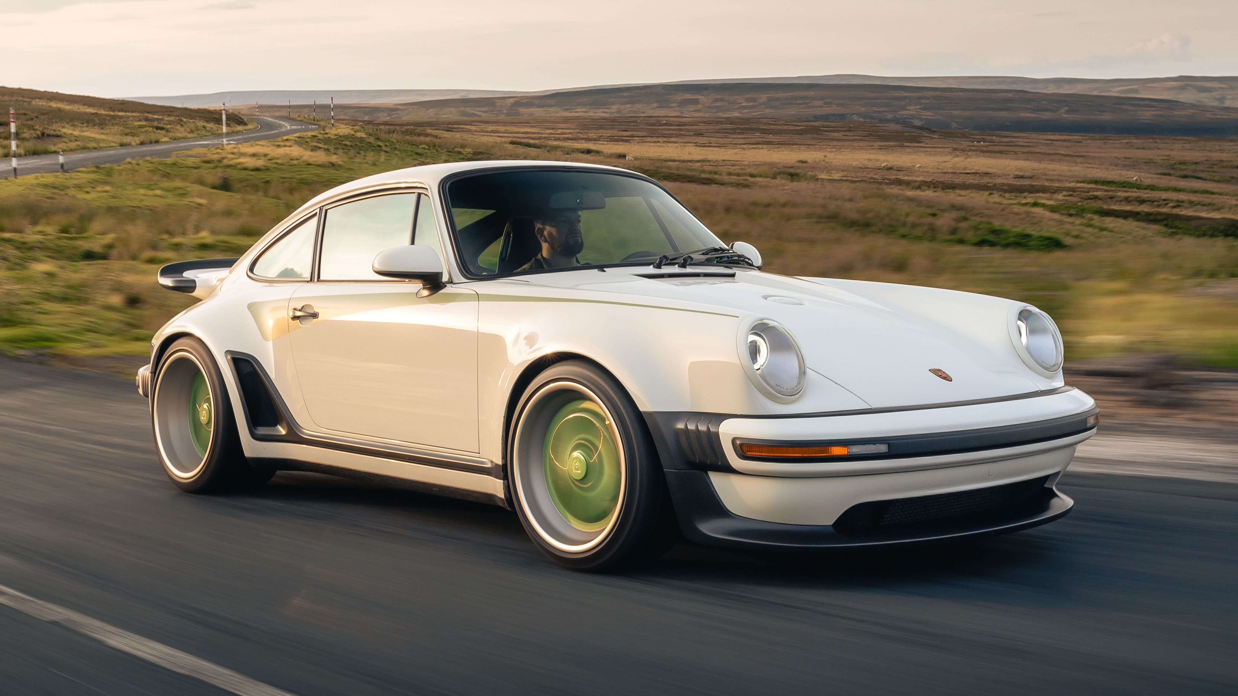 4097x2305 Porsche 911 reimagined by Singer: Classic Turbo review Reviews 2026