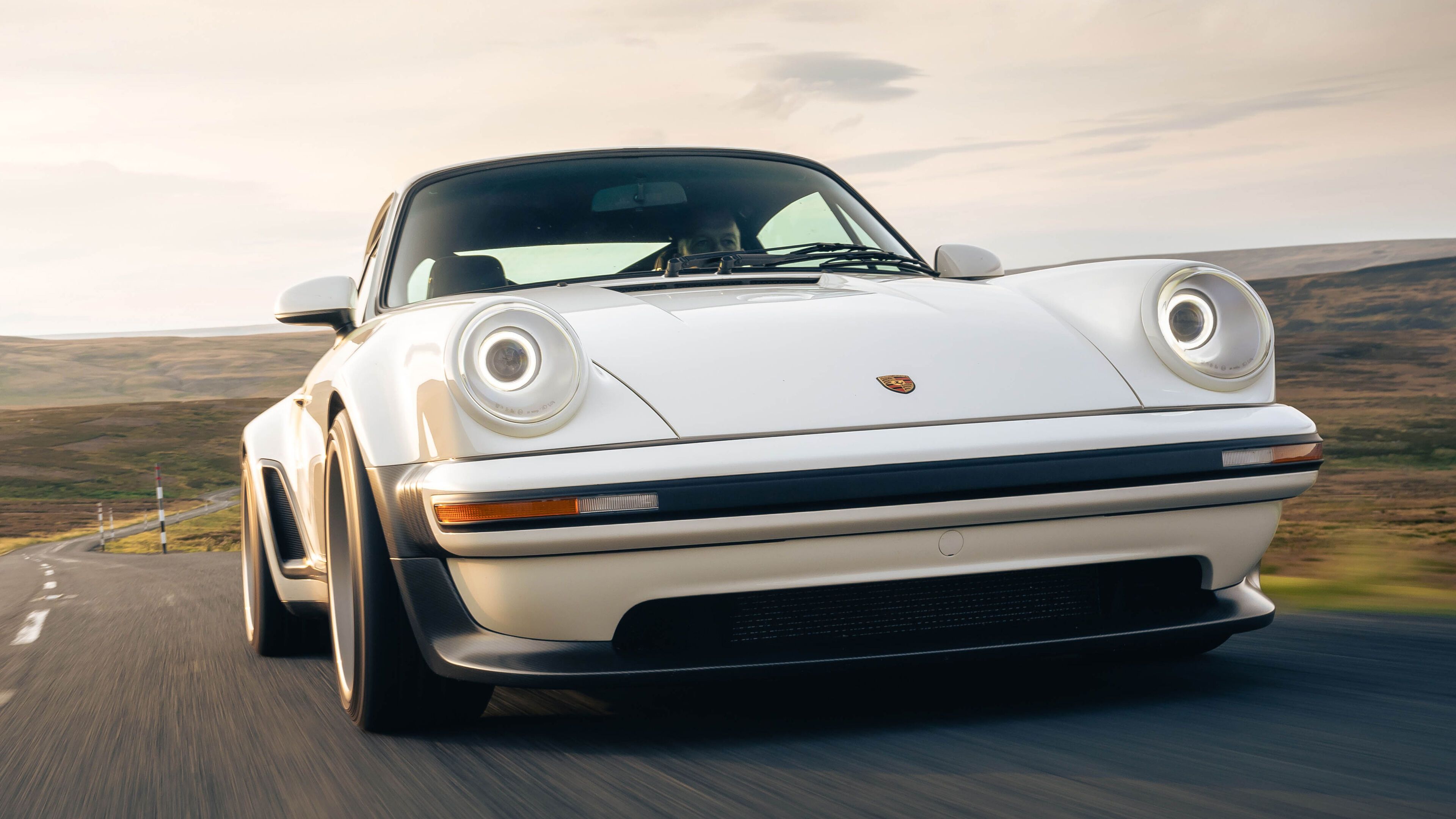 3840x2161 On the road in the Singer Classic Turbo: is it still the best restomodder out there?