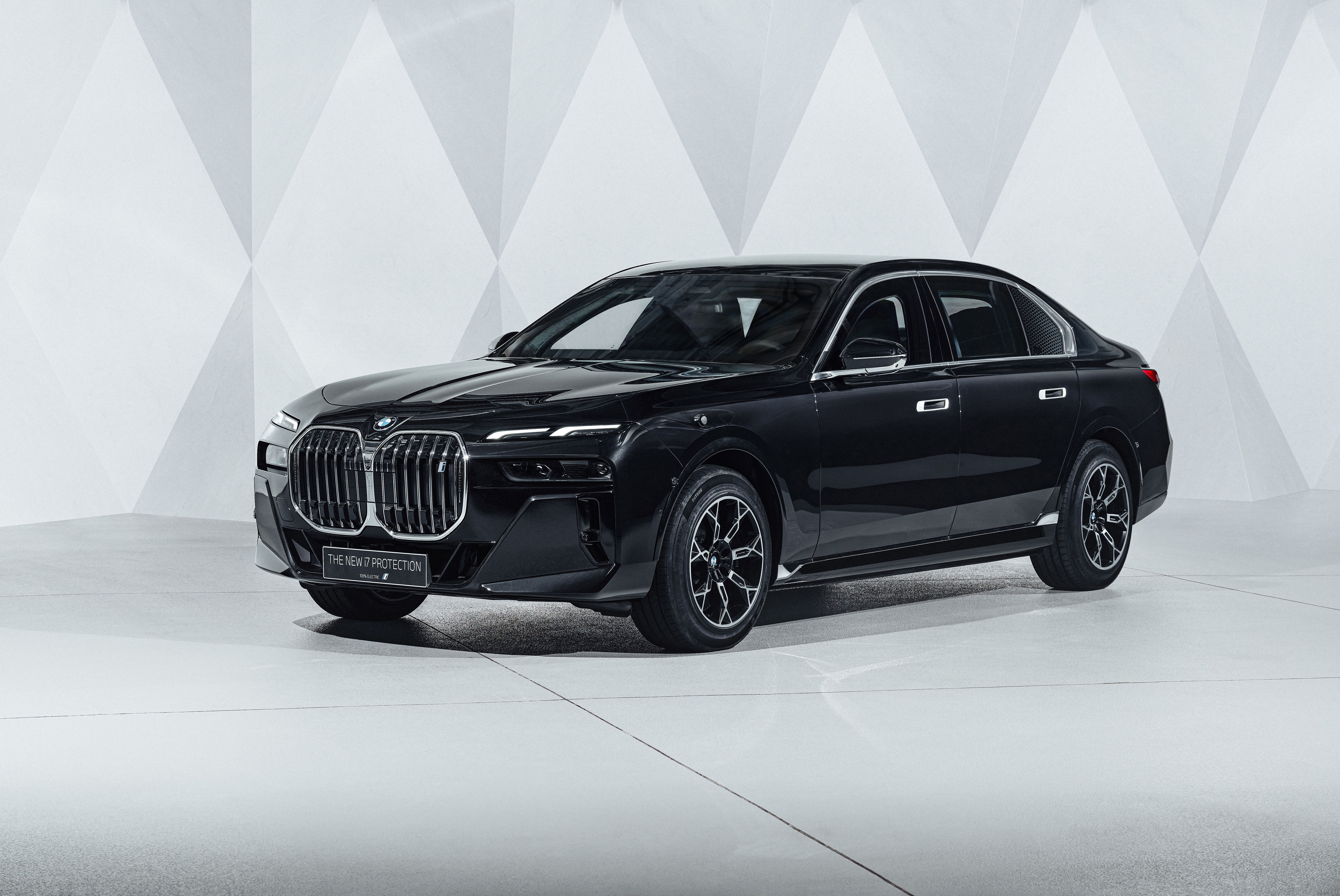 7680x5135 BMW 7 Series Protection Wallpaper 4K, BMW 760i xDrive, 8K, 5K