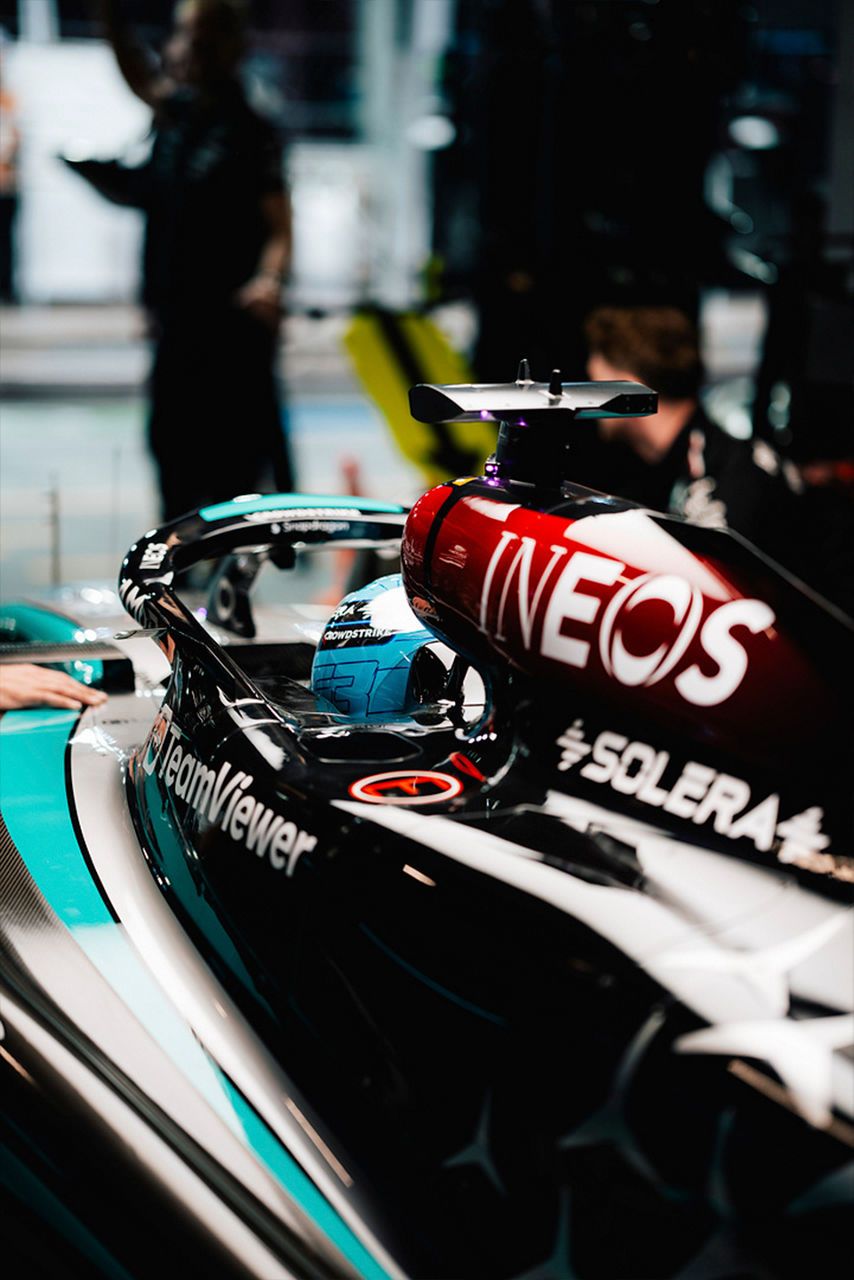 854x1280 Customer Success Story: Mercedes AMG PETRONAS F1 Team
