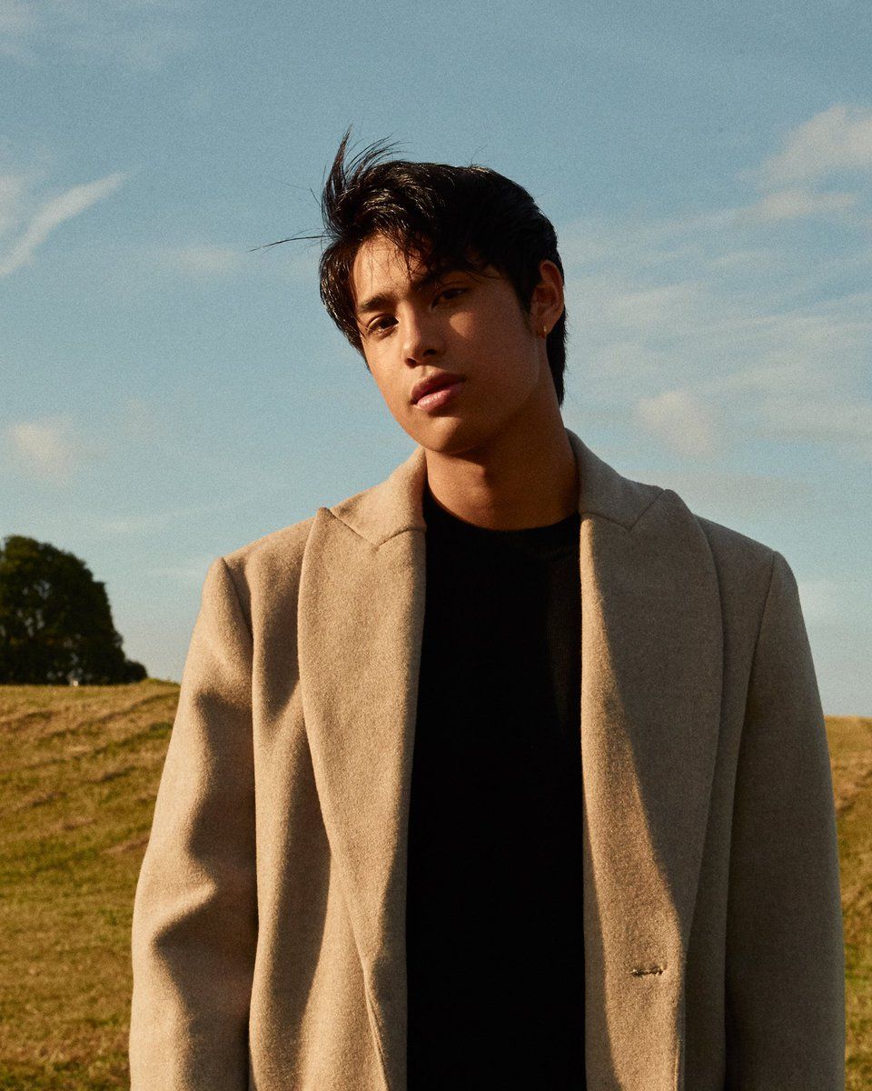 960x1200 if this is then who tf donny pangilinan is this