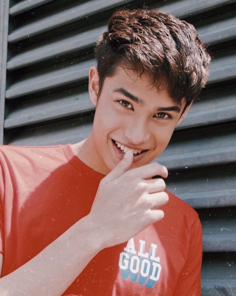 818x1024 bb boy ❤️