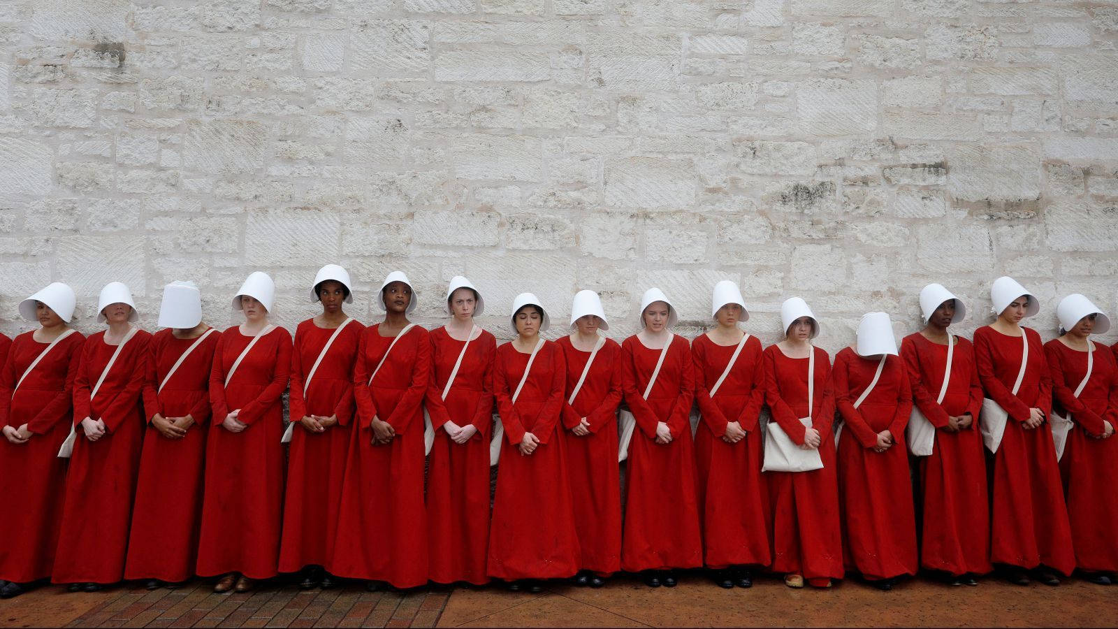 1600x900 Halloween Costumes For The Handmaid's Tale Wallpaper