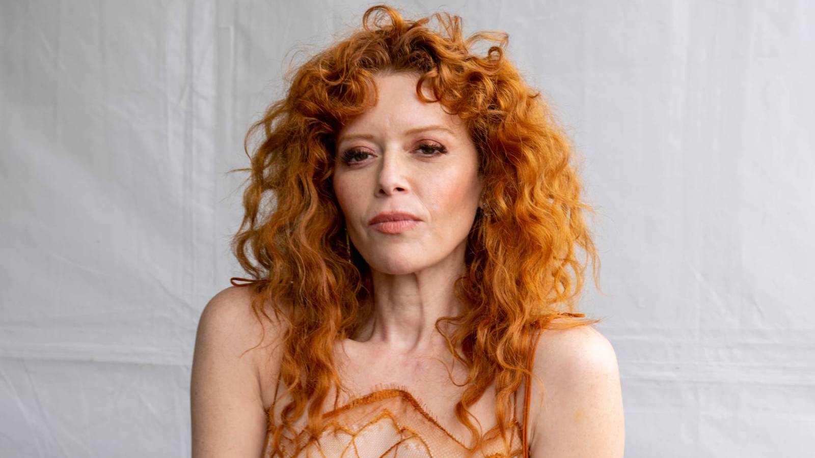 1600x900 Natasha Lyonne, Brit Marling To Debut AI Sci Fi Film 'Uncanny Valley'