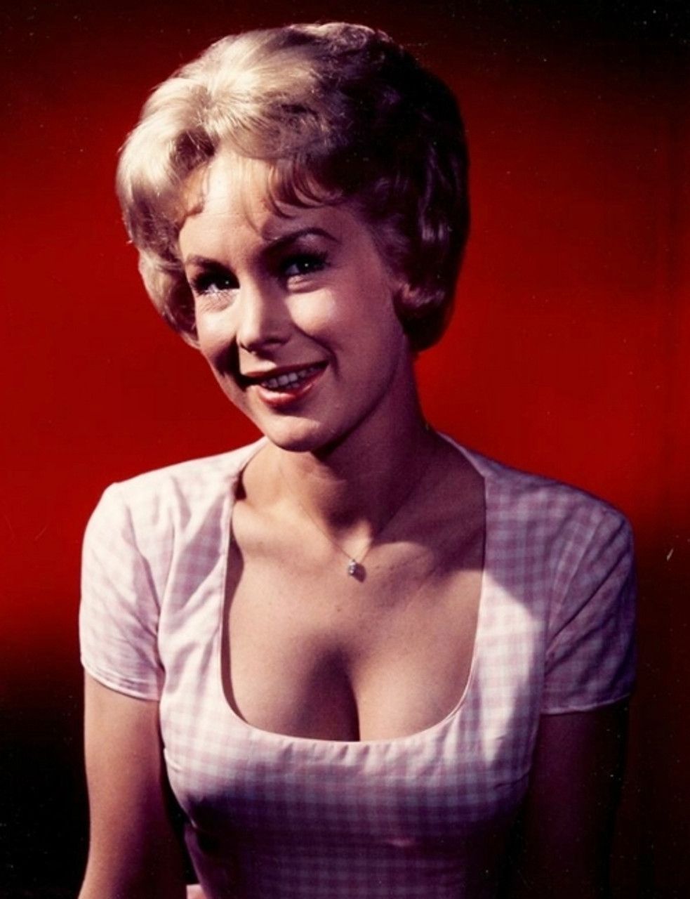 983x1280 Barbara Eden Wallpaper