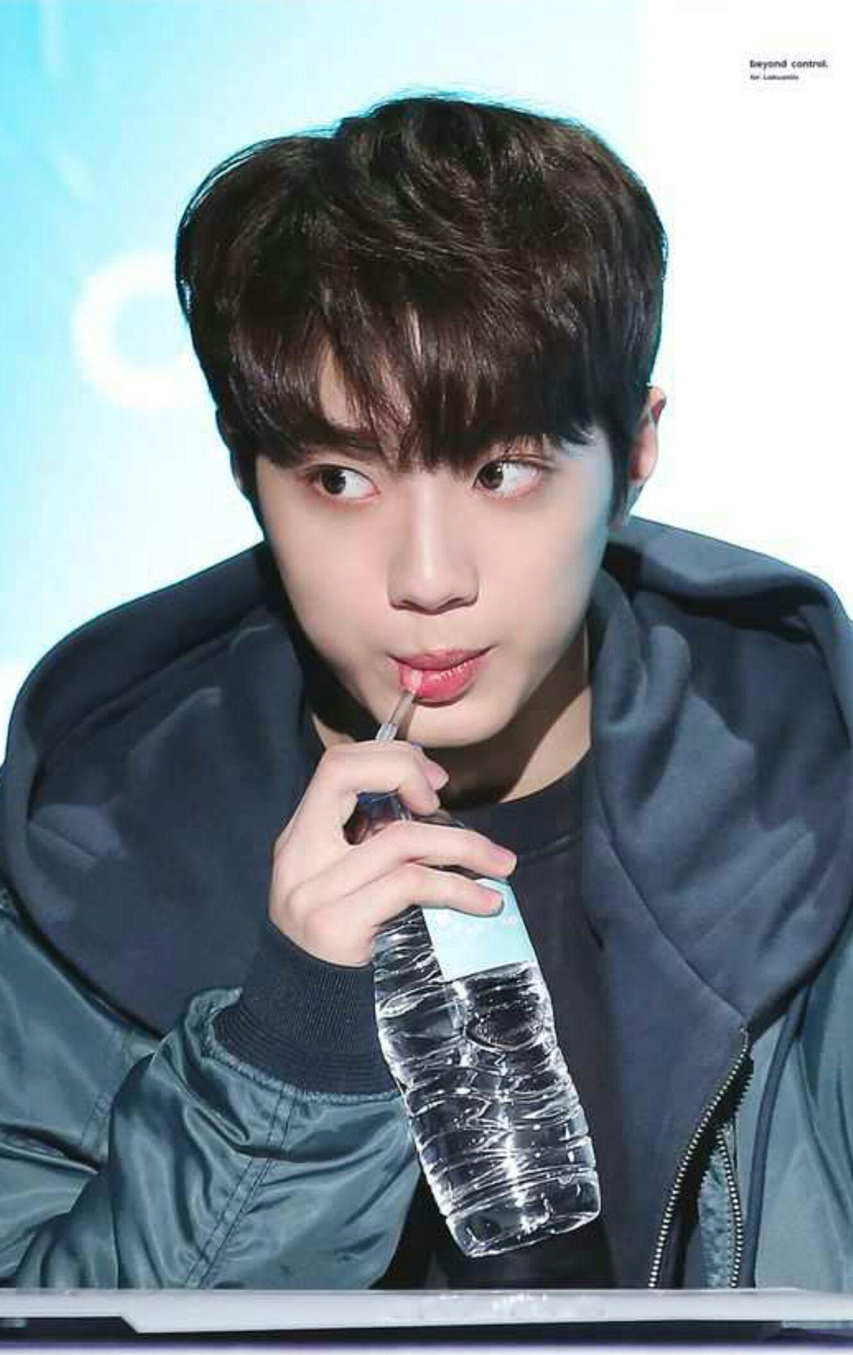 1209x1920 WANNA ONE WALLPAPER kuan lin