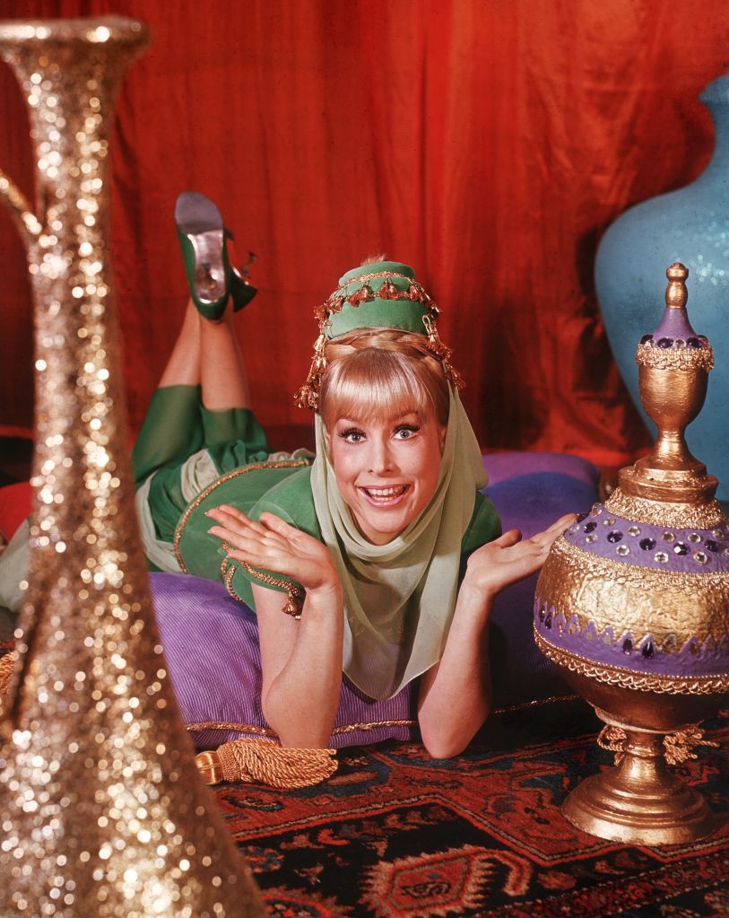813x1023 I Dream of Jeannie star Barbara Eden, recreates iconic photo 57 years after show