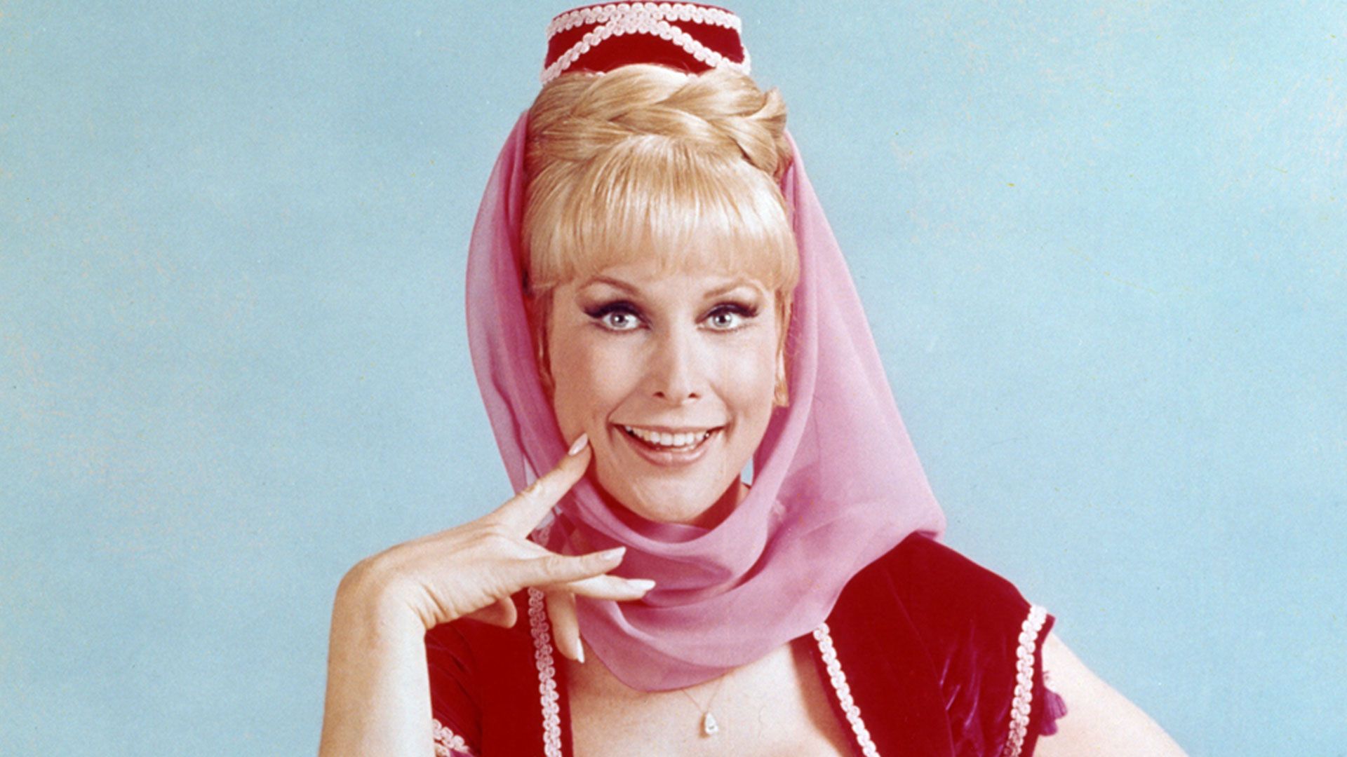 1920x1080 I Dream of Jeannie star Barbara Eden, recreates iconic photo 57 years after show