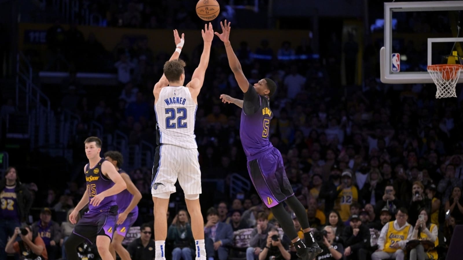 1600x900 Magic's Franz Wagner sinks Lakers with late trey
