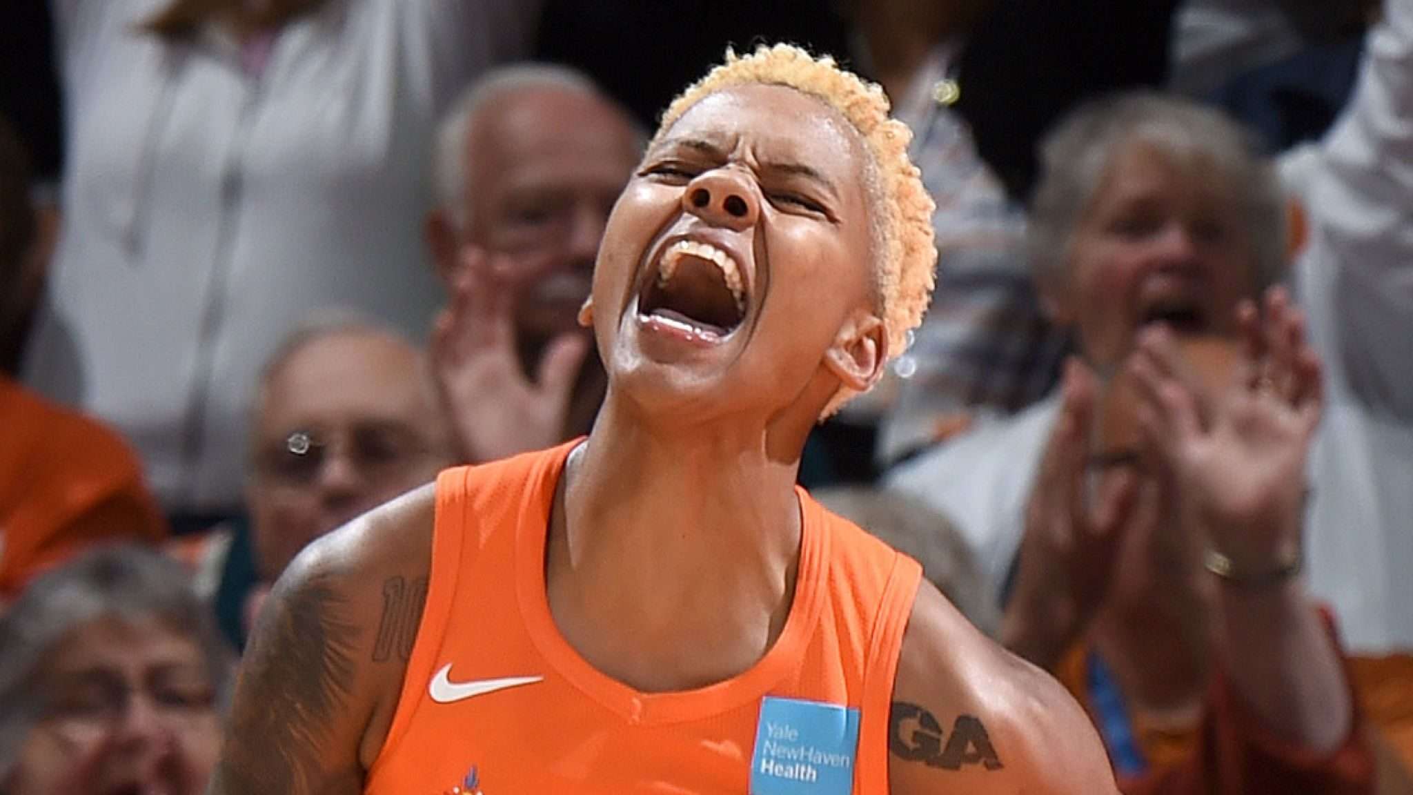 2048x1152 Courtney Williams: A Whole Mood for the W