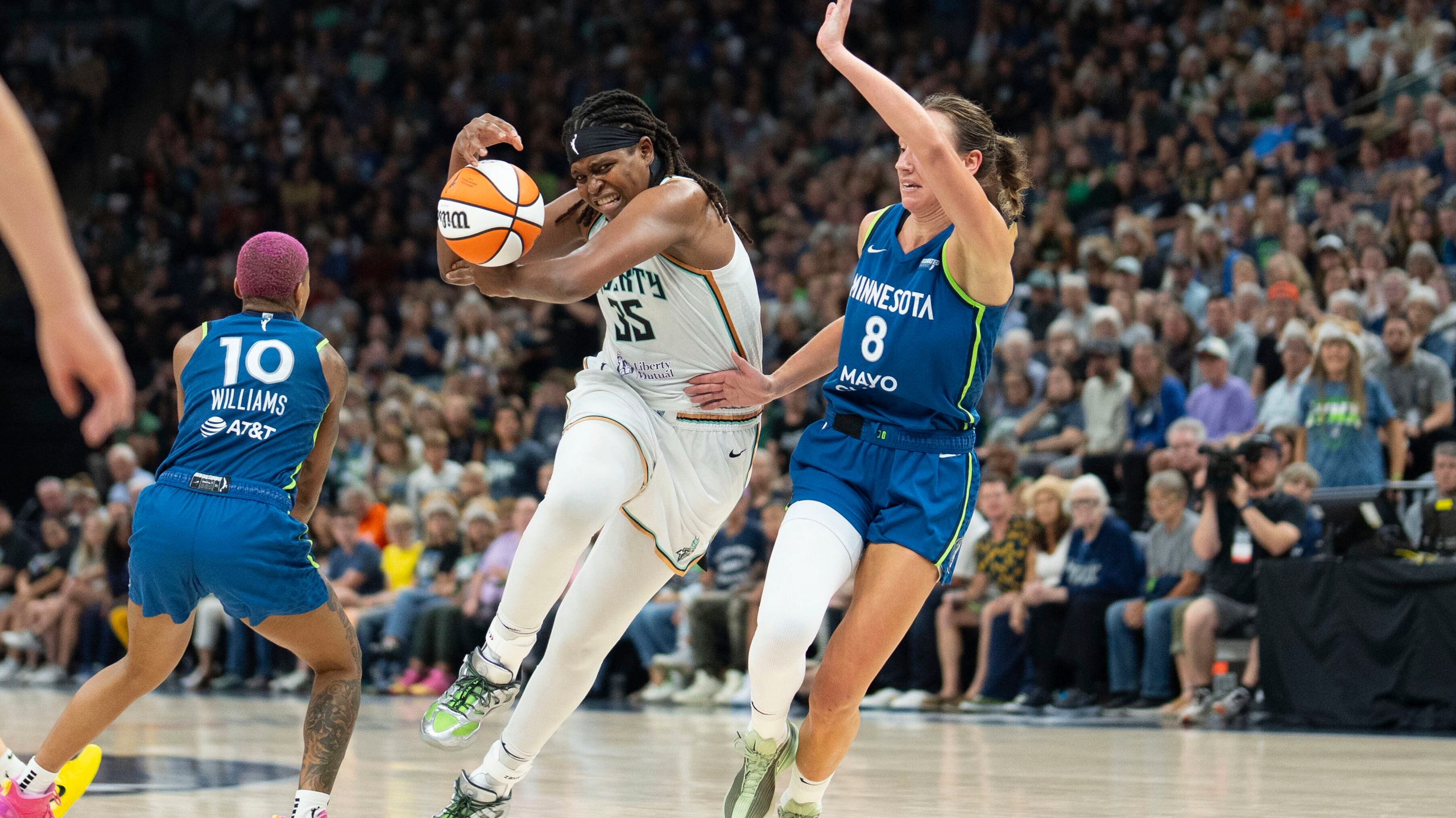 2560x1440 WNBA postseason race heats up with teams jockeying for playoff position behind Minnesota. CW33 Dallas / Ft. Worth