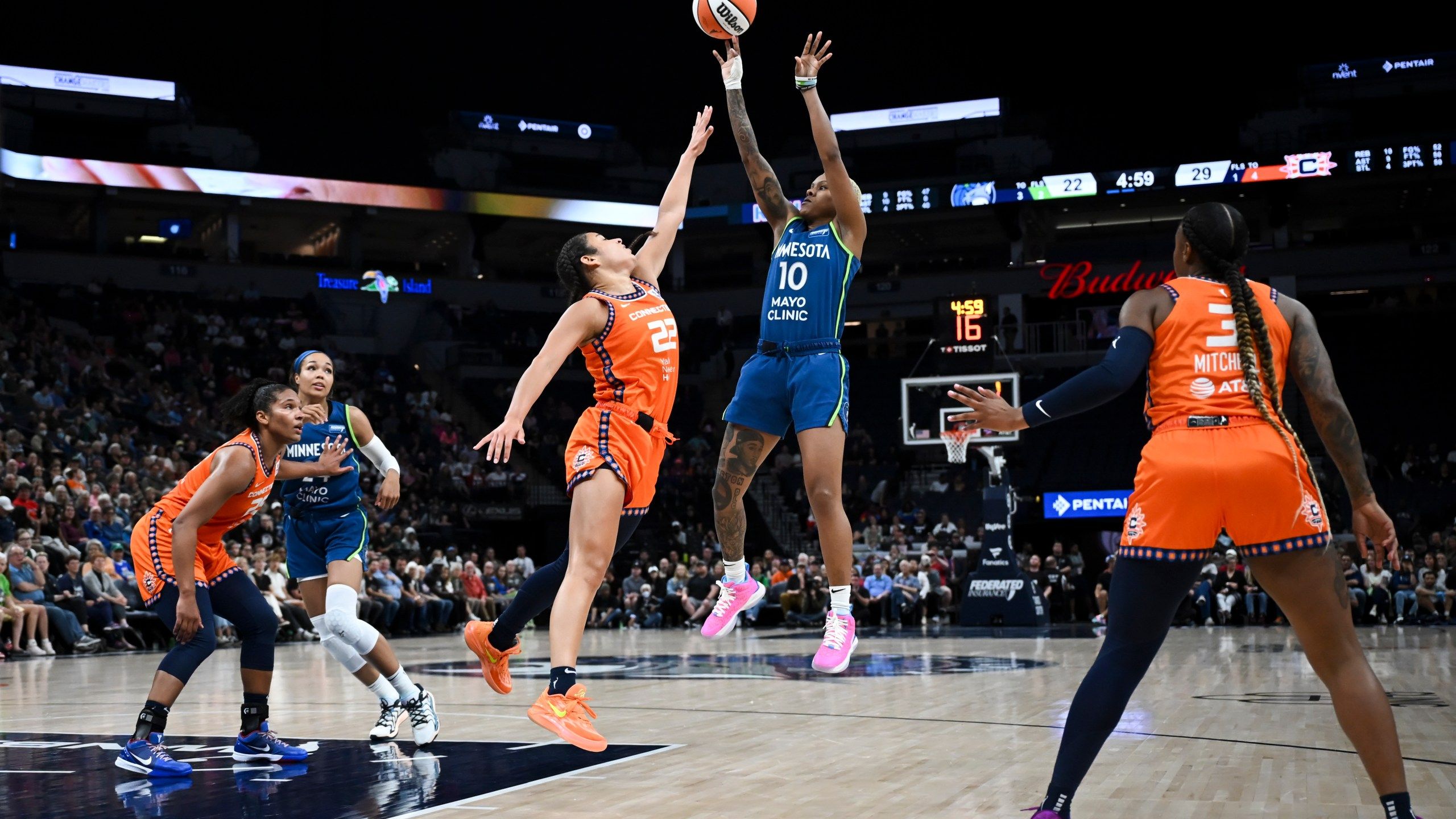 2560x1440 DeWanna Bonner's 24 Points Lift Sun Past Lynx 78 73. Napheesa Collier Leaves Game With Foot Injury