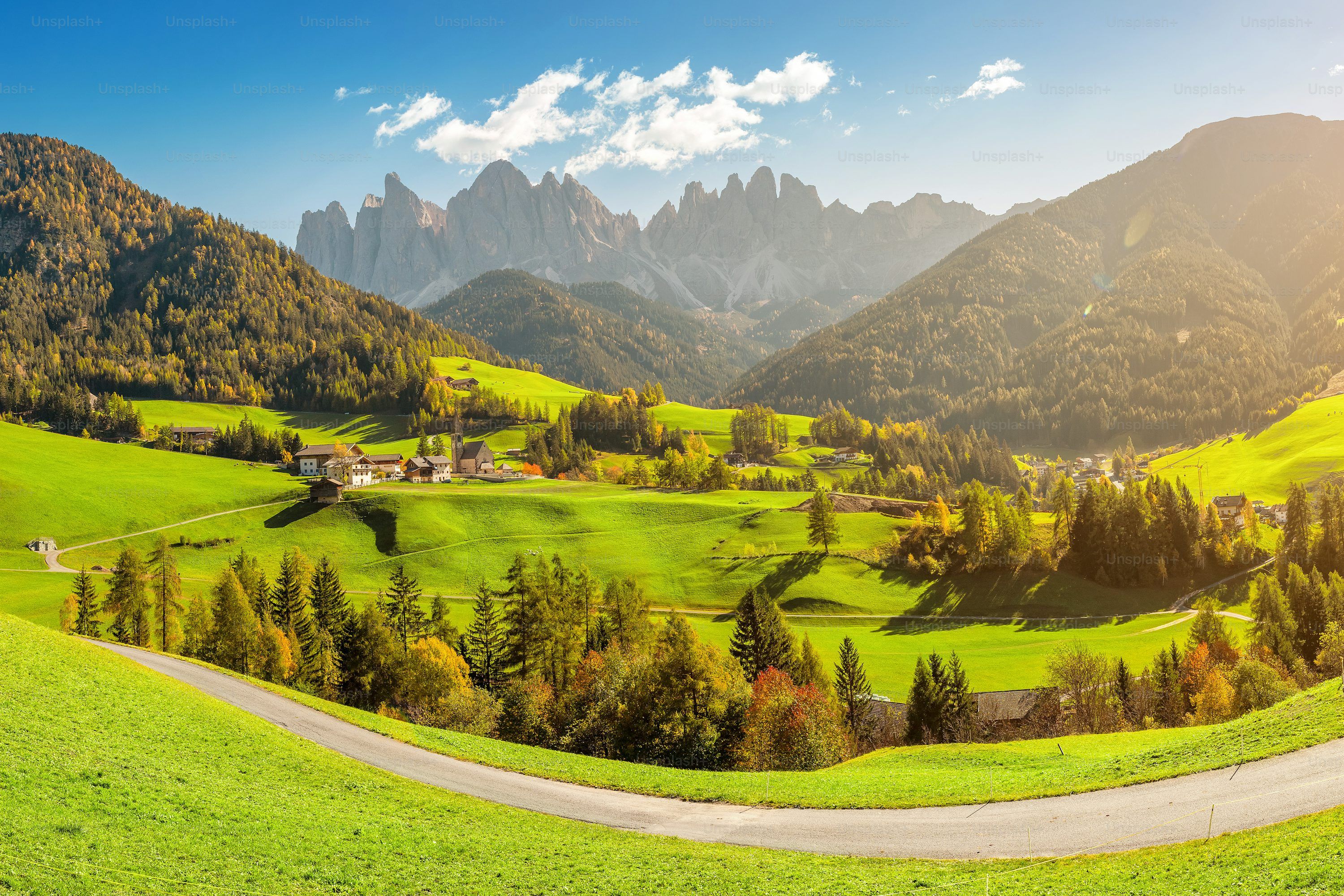 3000x2000 Green Hills Picture. Download Free Image