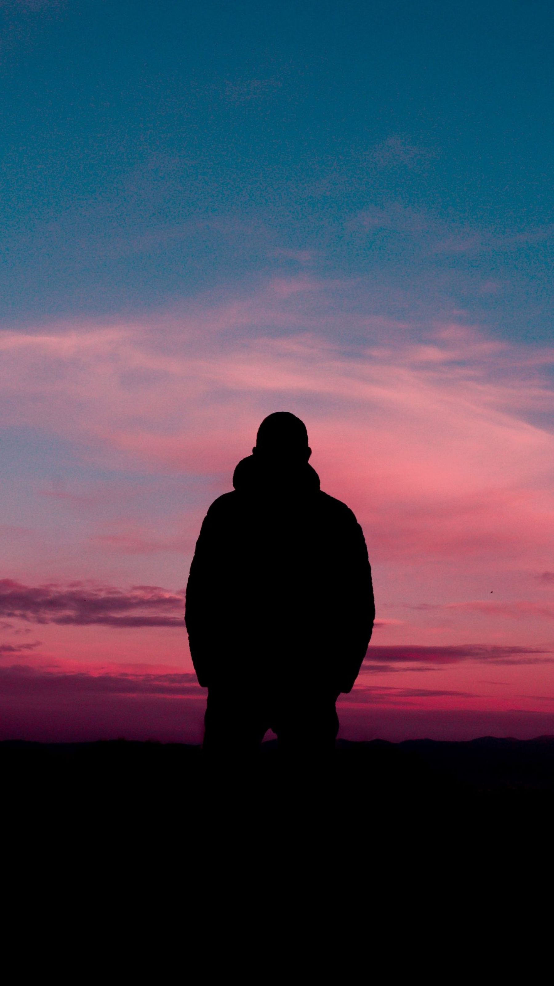 1800x3200 Silhouette Of A Lonely Man In Front Of The Sunset