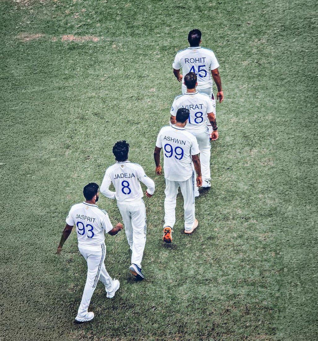 1027x1101 Is your Wallpaper, Watch face related to cricket?
