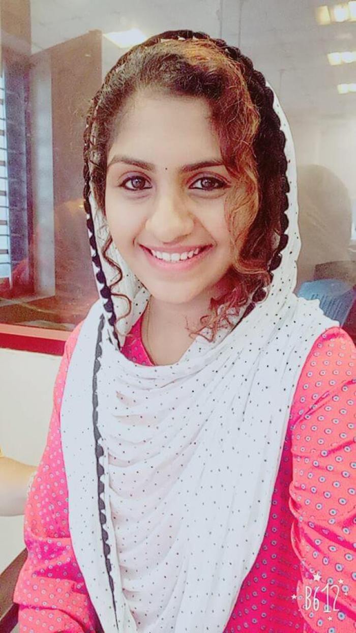 700x1244 Noorin Shereef Wiki, Biography, Age, Husband, Dubsmash, Movies