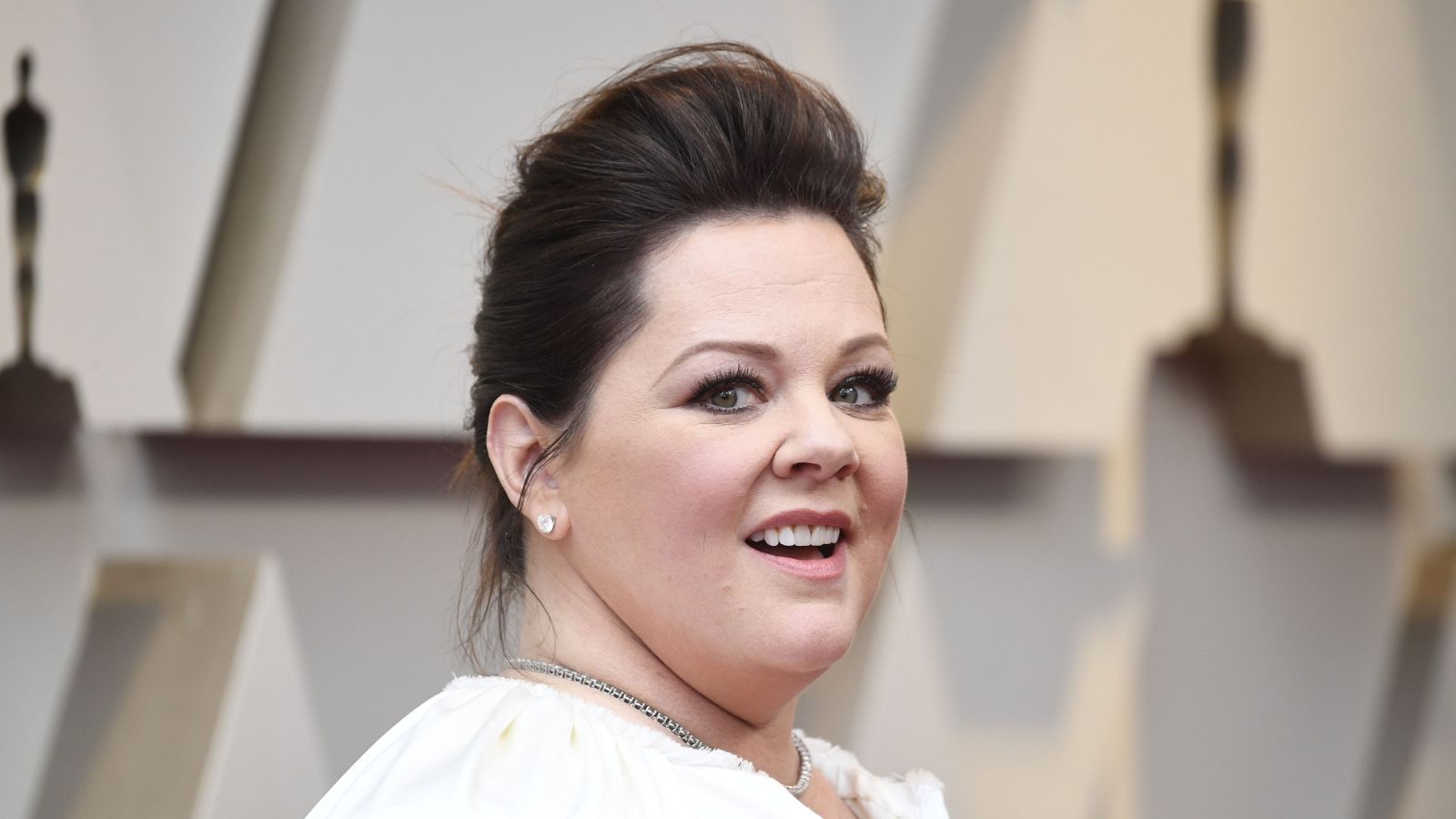 1600x900 Melissa McCarthy's wallpaper invokes the Art Noveau trend. Homes and Gardens
