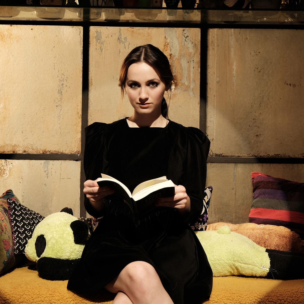 1280x1280 Maude Apatow, Inspired by Euphoria and Dad Judd, Is Writing a Project About Her Life