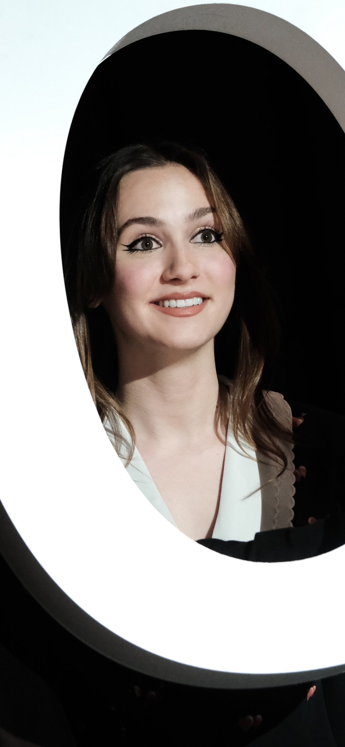 1170x2532 Phone wallpaper: Tv Show, Euphoria, Maude Apatow, Lexi Howard 1432676
