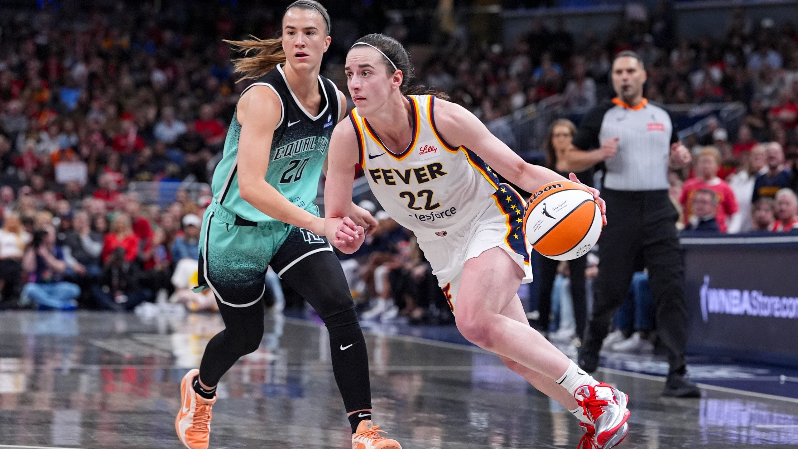 2560x1440 Fever star Caitlin Clark out at least 2 weeks with left quad strain. WRIC ABC 8News