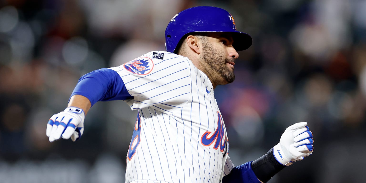1536x768 J.D. Martinez has two hits in Mets debut