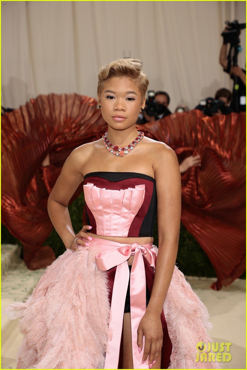 817x1222 Storm Reid Sports Short Blonde Hair for Met Gala 2021: Photo 4623064 Met Gala, Met Gala, Storm Reid Photo. Just Jared: Entertainment News