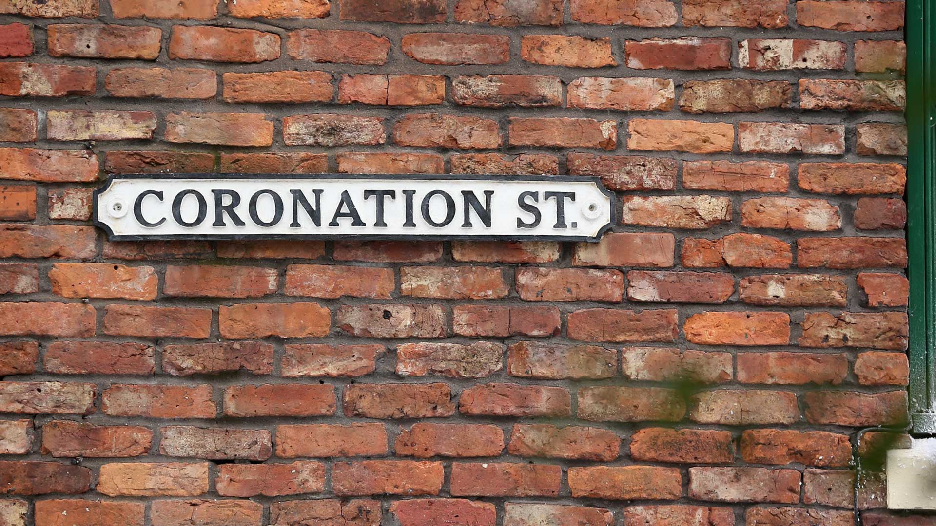 1920x1080 TV: Telly Box Set Binge? Give Me Coronation Street Over House Of Cards