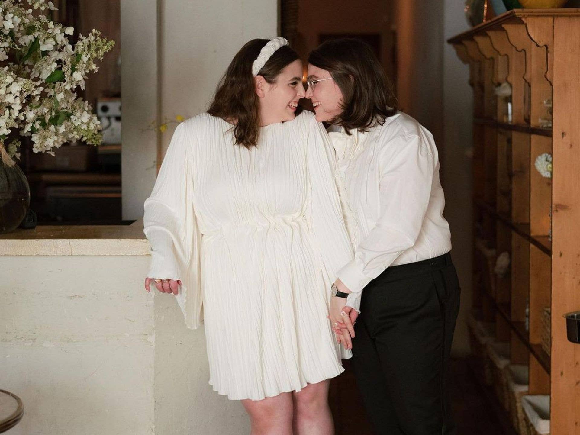 1920x1440 Inside Beanie Feldstein And Bonnie Chance Roberts' Dream Fairytale Wedding. HELLO!
