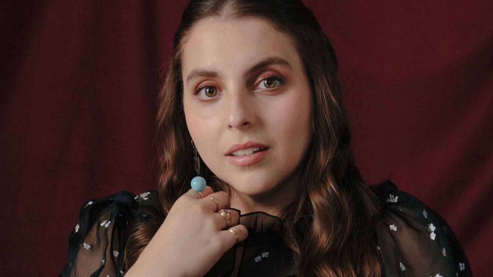 1600x900 As Monica Lewinsky in 'Impeachment, ' Beanie Feldstein Feels It All