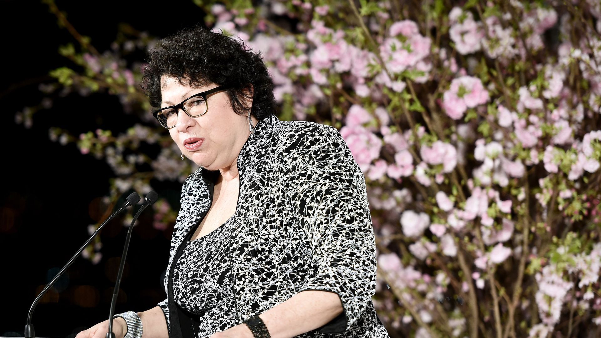 1920x1080 4. Sonia Sotomayor welcomes Brett Kavanaugh to Supreme Court family