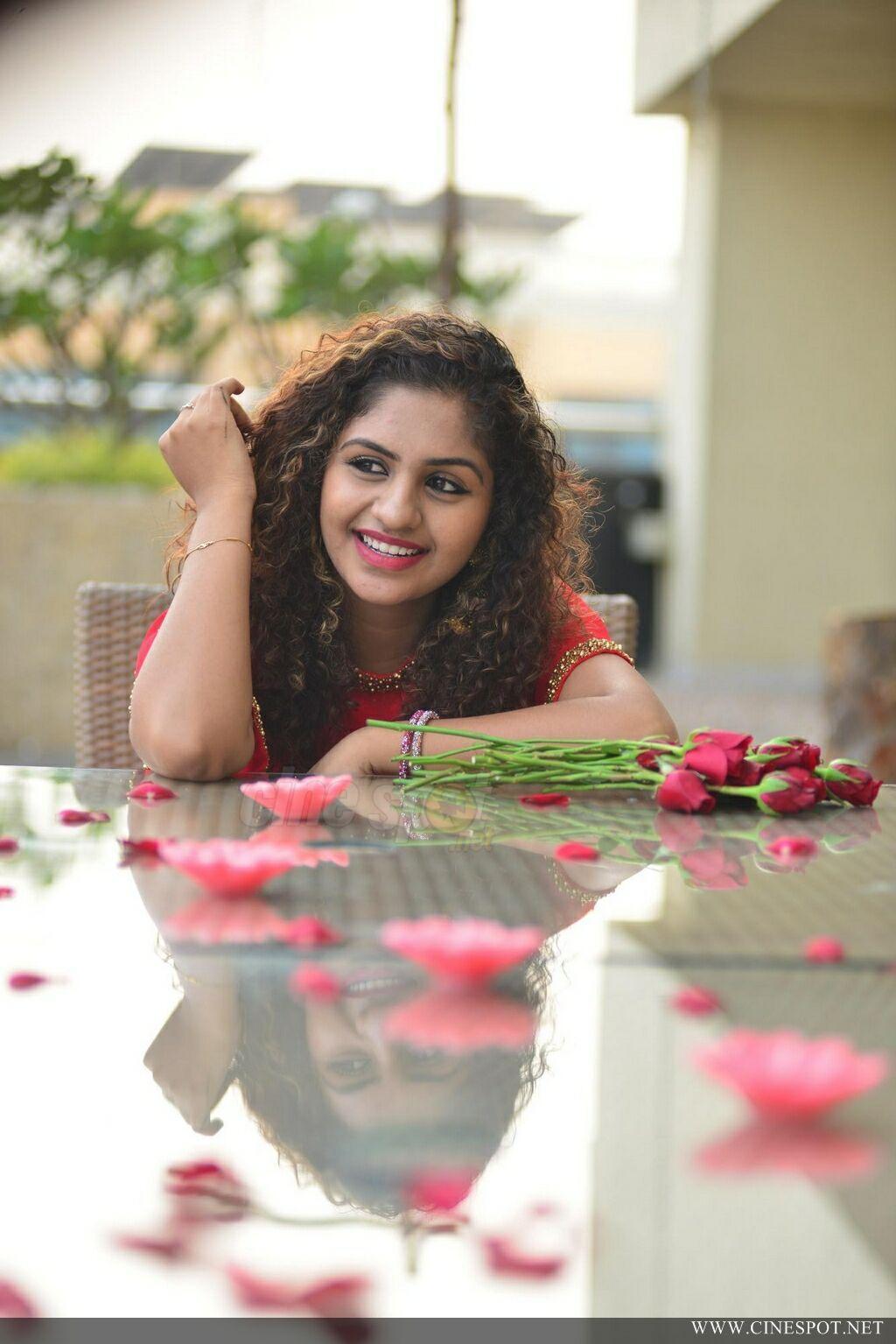 1024x1535 Noorin Shereef Wallpaper