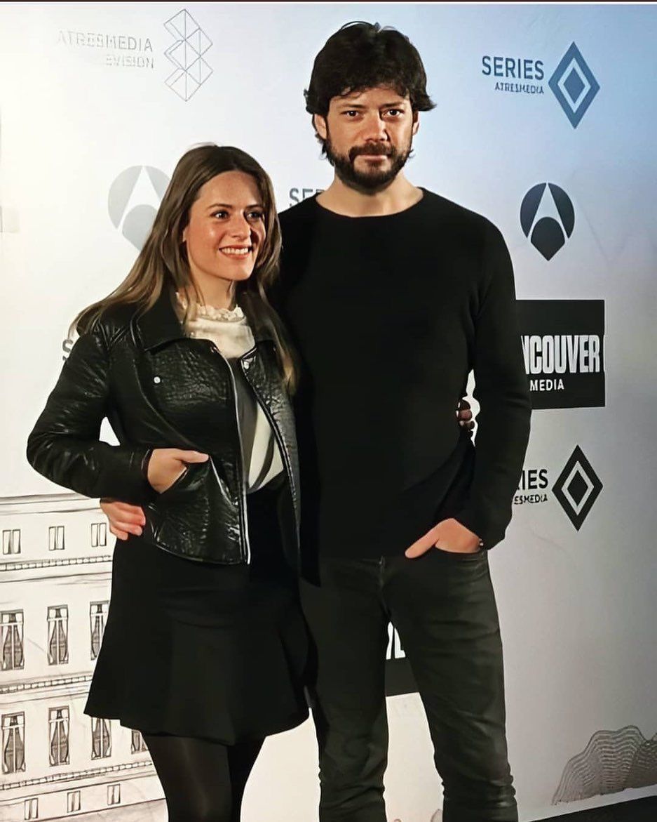 937x1171 Álvaro Morte & Itziar Ituño