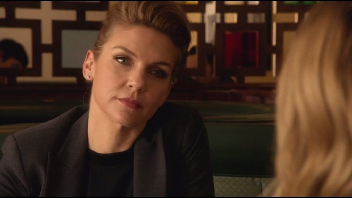 1366x768 Rhea Seehorn in House of Lies. Amazing hair!