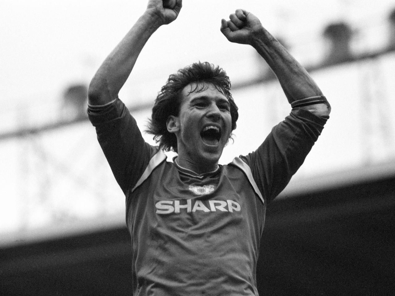 1280x960 Seven reasons Bryan Robson is a Manchester United icon