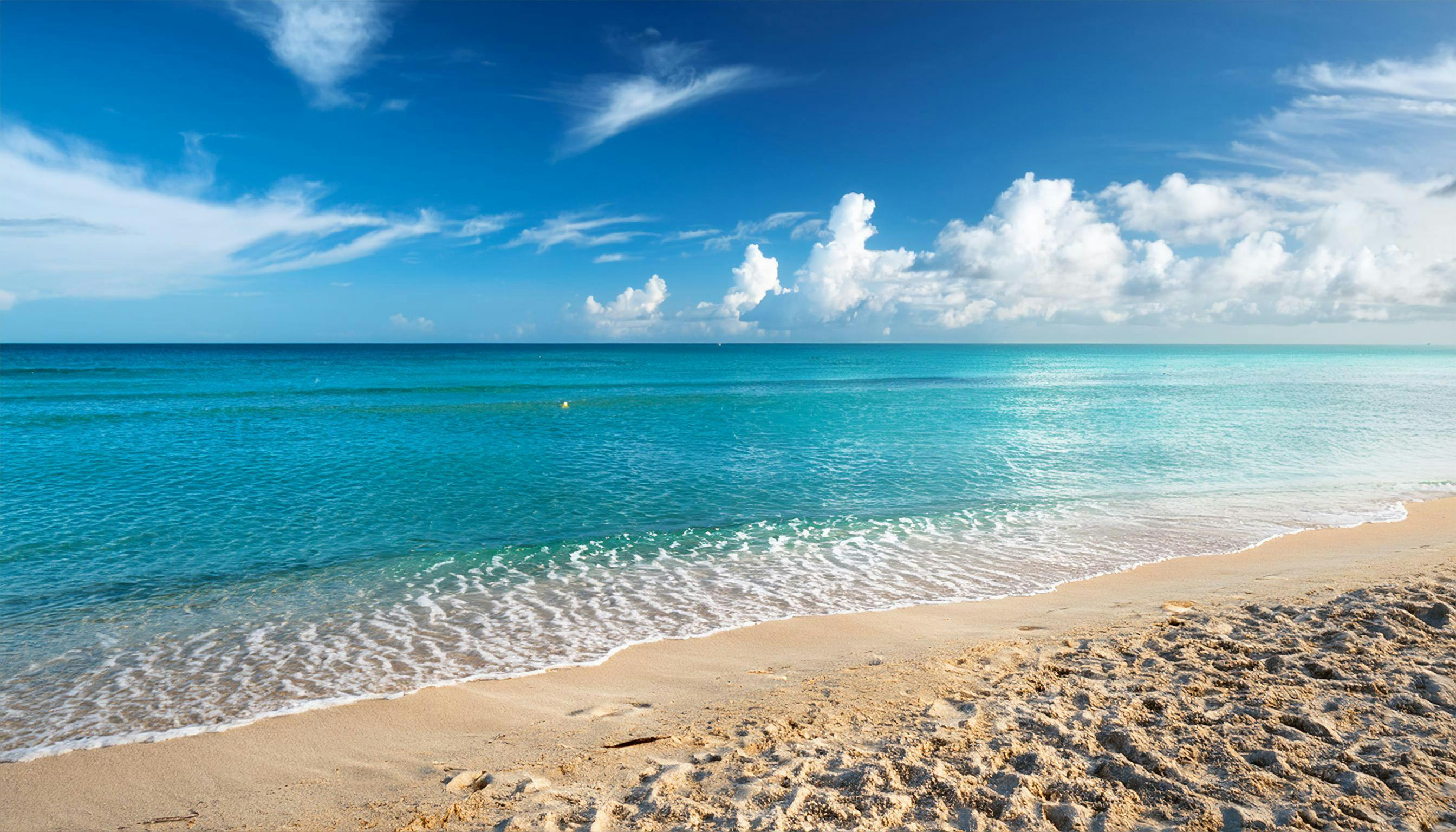 2688x1536 summer on the beach during the day · Free
