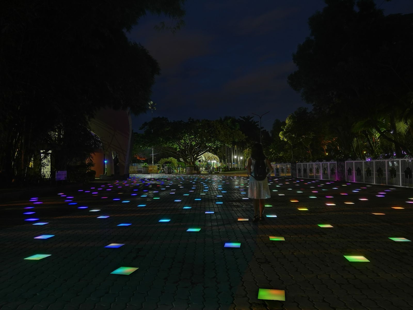 1600x1200 Night Walks in Davao City in Transit