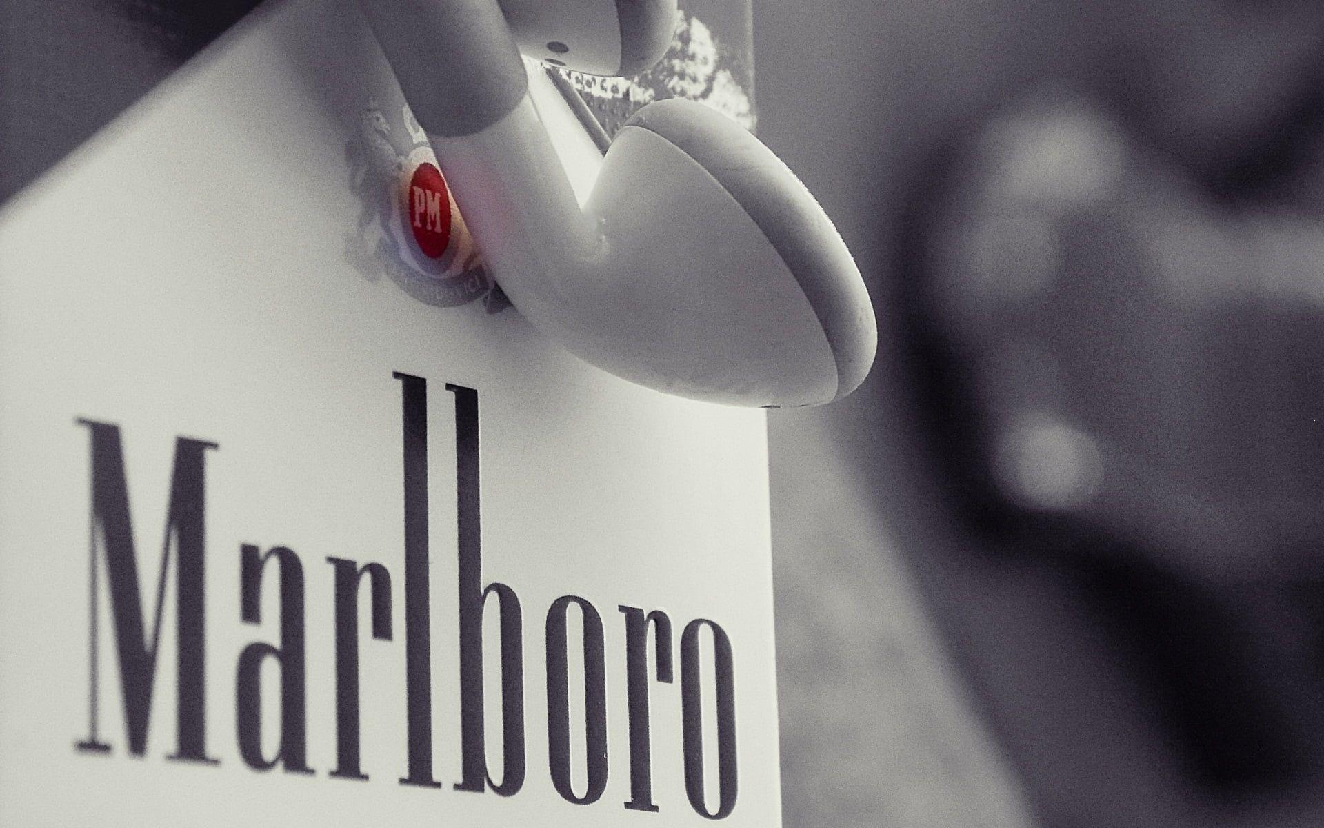 1920x1200 Marlboro cigarette with earphones HD wallpaper