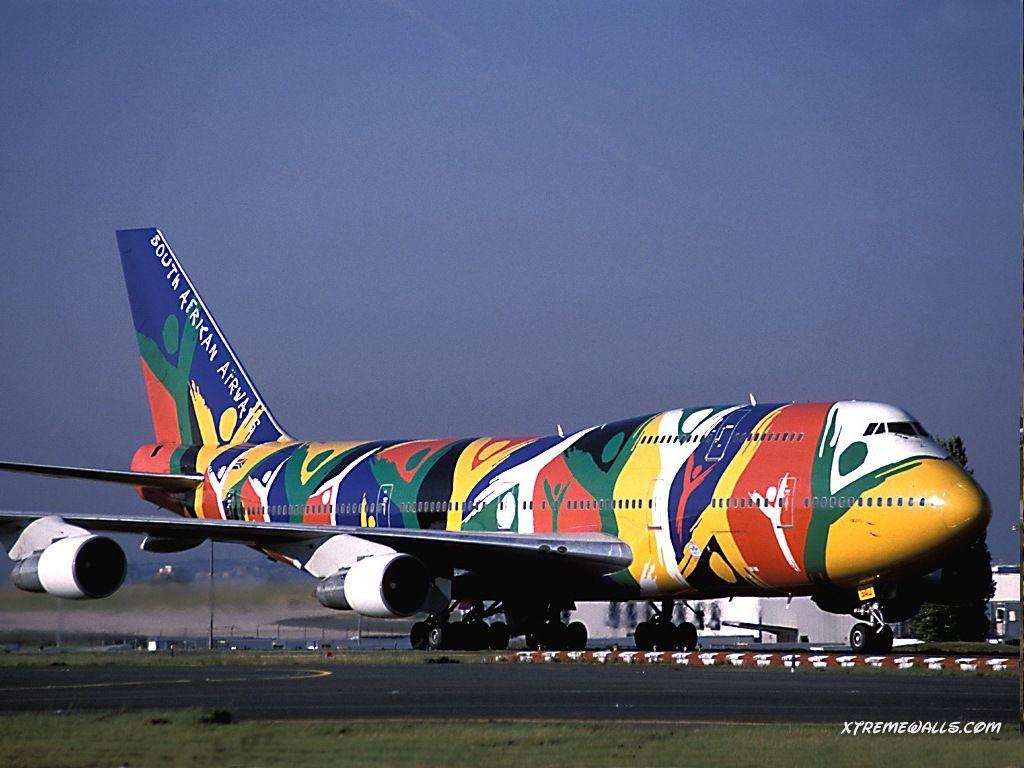 1024x768 Free download high quality wallpaper This Commercial Aircraft