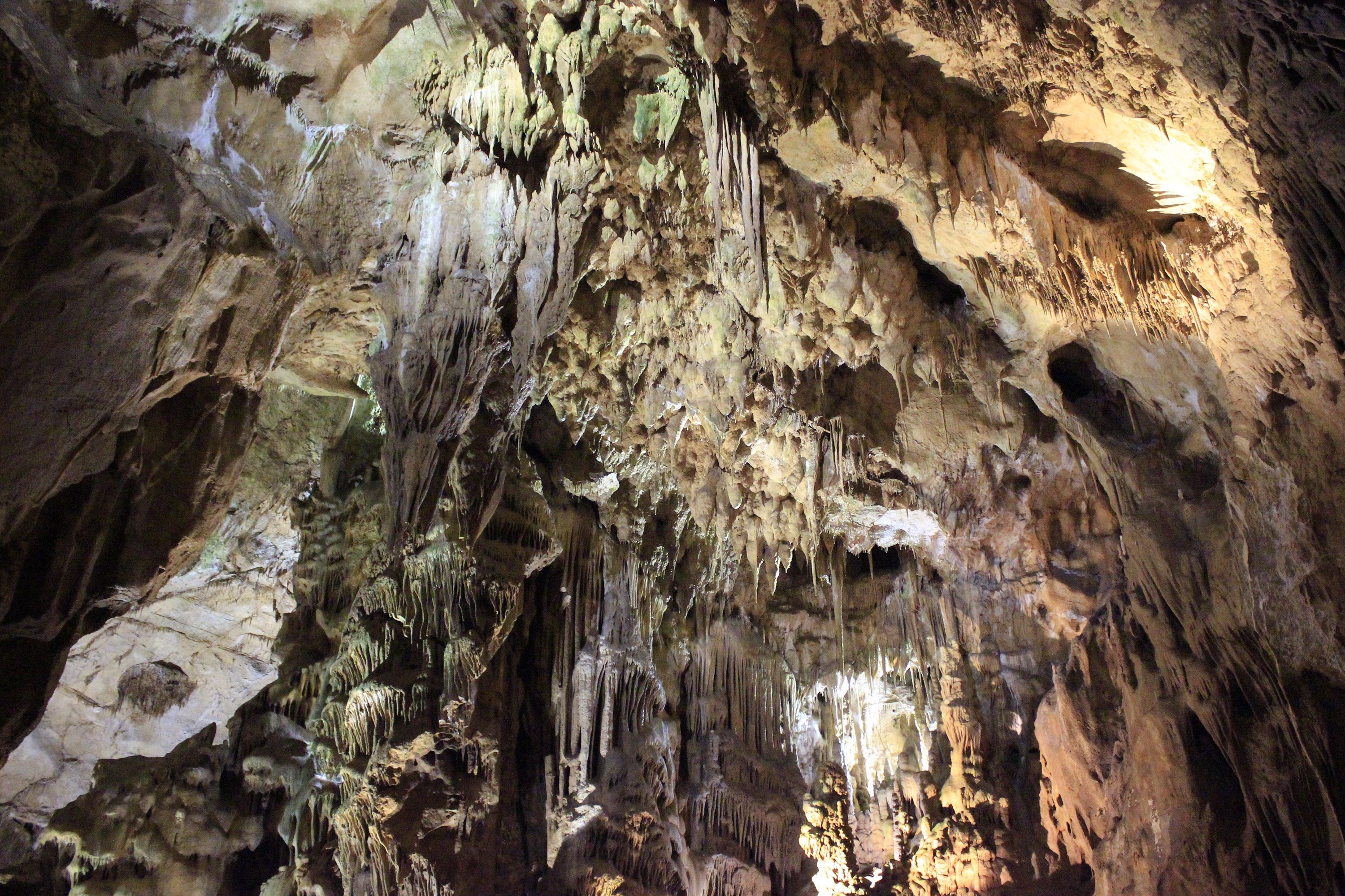 3000x2000 Free Image : nature, rock, light, antique, adventure, old, spooky, wall, stone, tunnel, tourist, travel, dark, formation, underground, natural, ancient, attraction, death, tourism, scary, fear, serbia, geology, earth, creepy, history, horror, geological