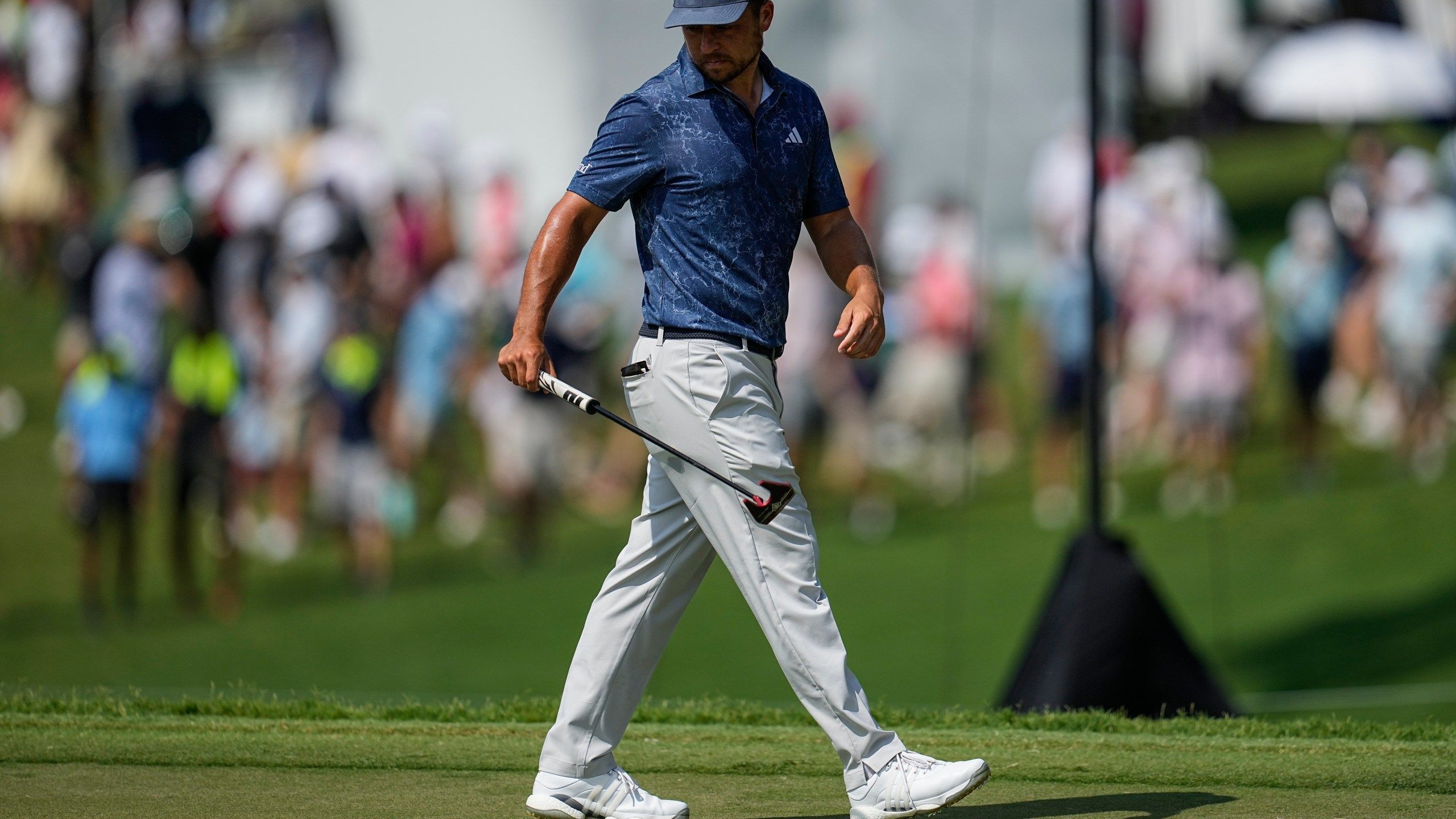 Vibrant Hovland Leads, Lowry In Contention In Connecticut Scene Illustration Vibrant Hovland Leads, Lowry In Contention In Connecticut Scene Illustration