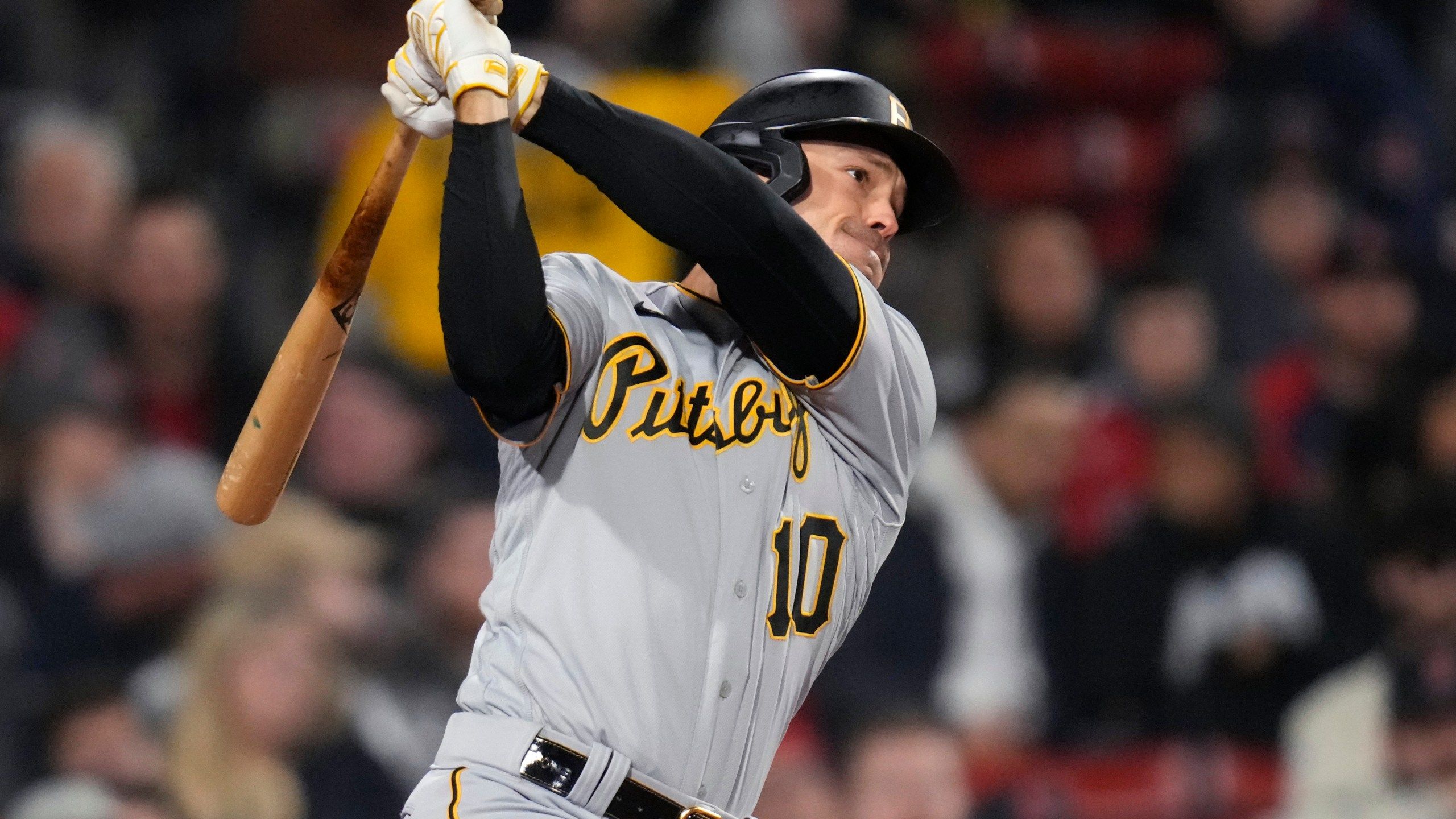 2560x1440 AP Sources: Pirates, OF Reynolds Agree To 8 Year Deal. FOX 5 San Diego & KUSI News
