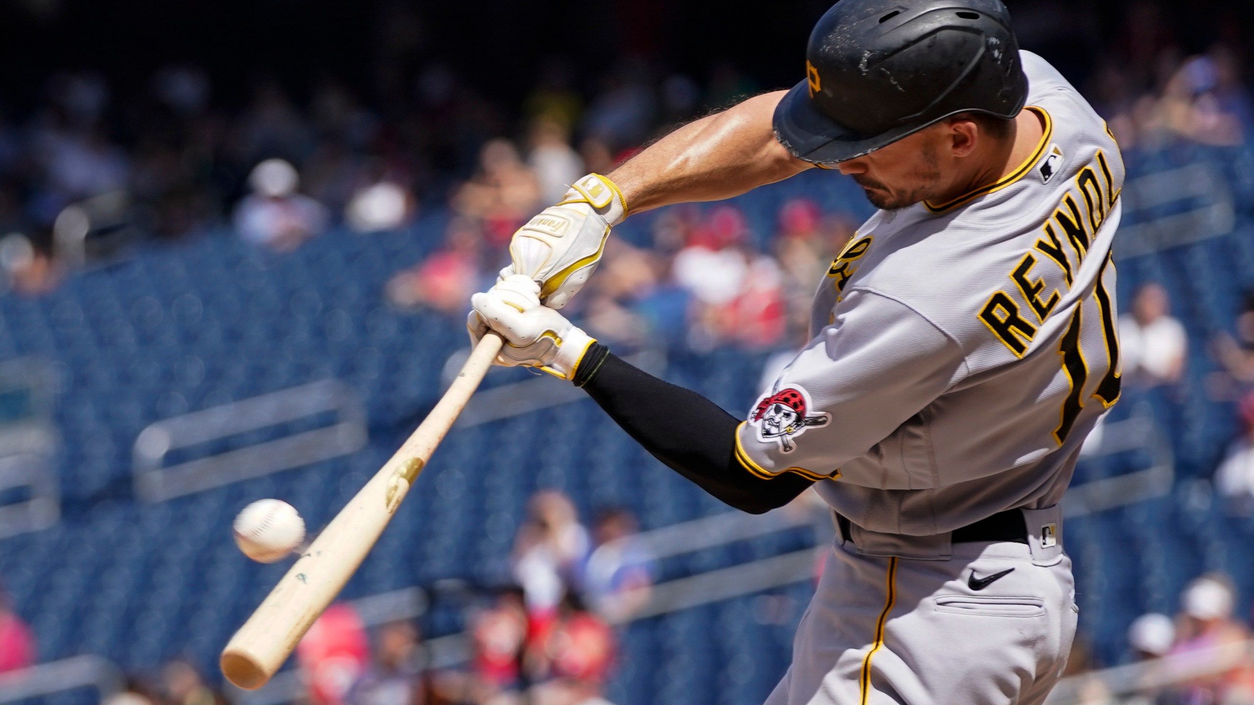 2560x1440 Former Vandy star Bryan Reynolds hits 3 HR's for Pirates. WKRN News 2
